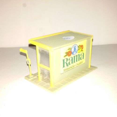 Bus Stop with Advertising - HO Scale