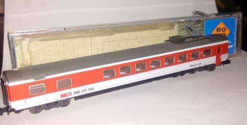 Roco SBB Restaurant Coach - N Scale