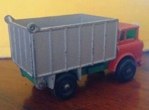 Matchbox GMC Tip Truck - Regular Wheels