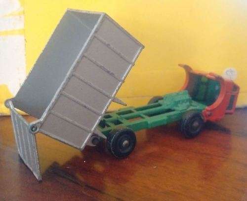 Matchbox GMC Tip Truck - Regular Wheels