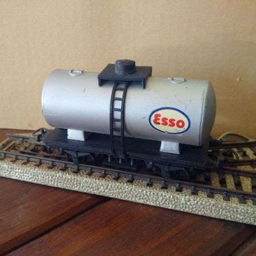 Lima Esso Tanker Wagon - HO scale