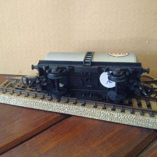 Lima Esso Tanker Wagon - HO scale