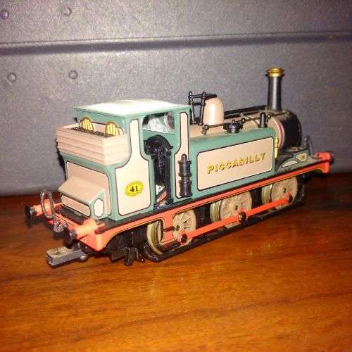 Hornby 0-6-0 Tank Engine - Piccadilly - OO Scale