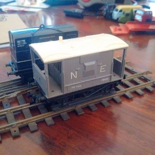 Hornby NE Brake Van - OO Scale