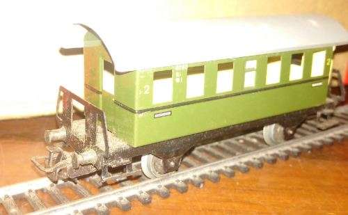 Märklin DB 2nd Class Coach - HO scale