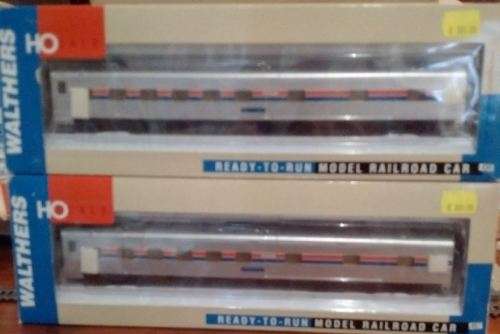 Amtrak Train - 2 Locomotives, 2 Coaches, Mixed Makes  - HO Scale