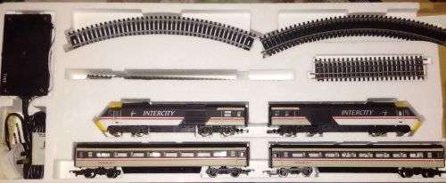 Hornby Inter CityTrain Set with Additiona Locomotive and Coaches - LOOK - OO Scale