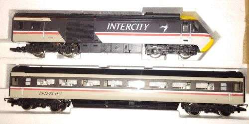 Hornby Inter CityTrain Set with Additiona Locomotive and Coaches - LOOK - OO Scale