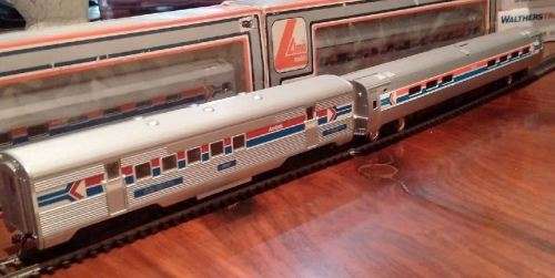 Walthers / Lima / Frateschi etc Amtrak Set - Loco and 5 Coaches - LOOK - HO Scale