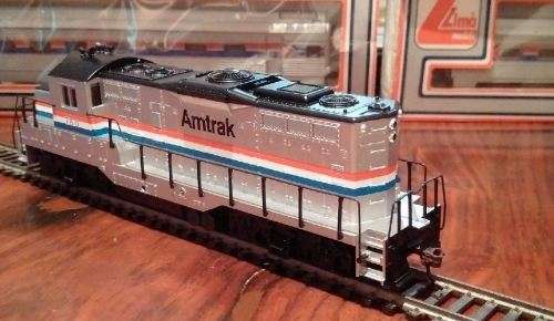 Walthers / Lima / Frateschi etc Amtrak Set - Loco and 5 Coaches - LOOK - HO Scale