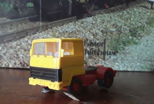 Wiking Ford Lorry Rig - 1/87 Scale