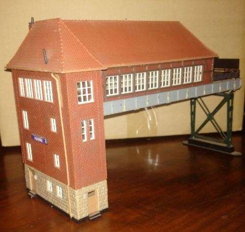 Kibri Over Rail Bridge type Station - Hamm - HO Scale