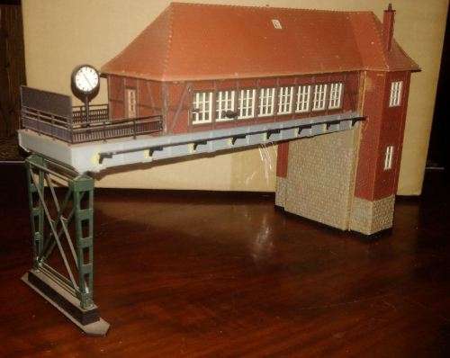 Kibri Over Rail Bridge type Station - Hamm - HO Scale