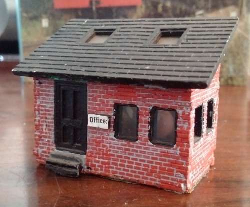 Brick Office - HO Scale