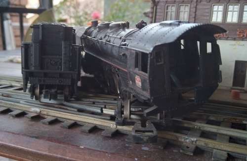 Jouef SNCF 2-8-2 Tender Locomotive - NOT CURRENTLY RUNNING - HO Scale