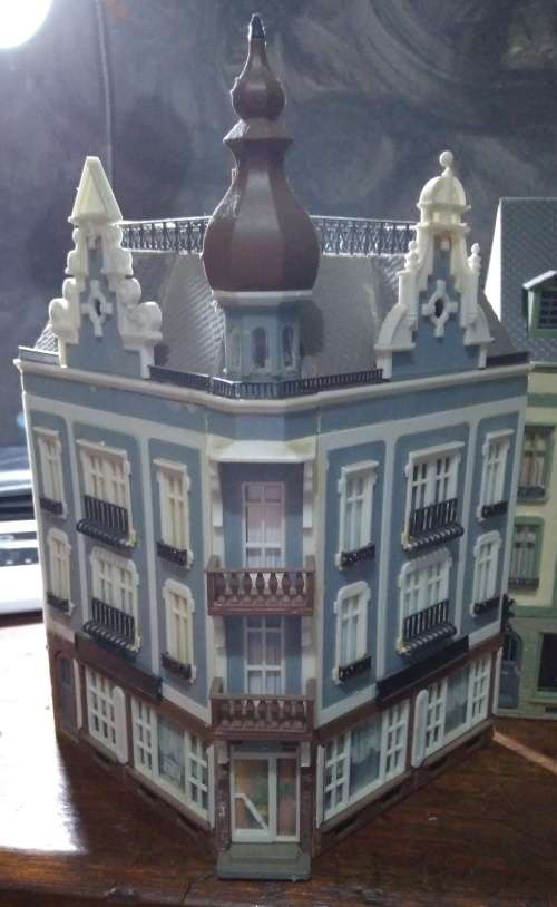 Faller etc, 4 Multi Story Town Houses Block - HO Scale