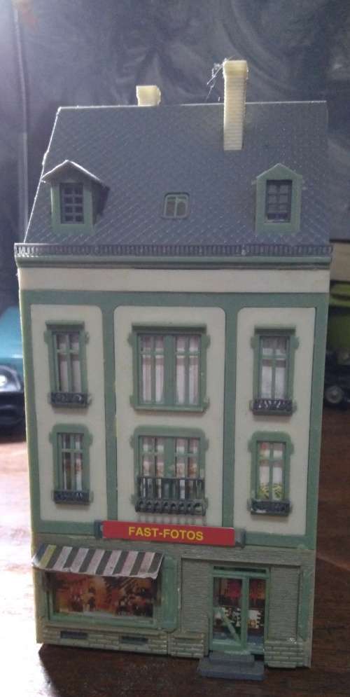Faller etc, 4 Multi Story Town Houses Block - HO Scale