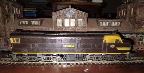 Lima Australian Alco Class 44 Dissel Co-Co Locomotive - NSWGR - HO Scale