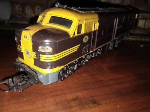 Lima Australian Alco Class 44 Dissel Co-Co Locomotive - NSWGR - HO Scale