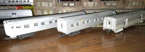 Lima etc 3  x australia Rail Coaches - HO Scale
