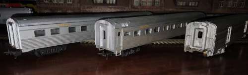 Lima etc 3  x australia Rail Coaches - HO Scale