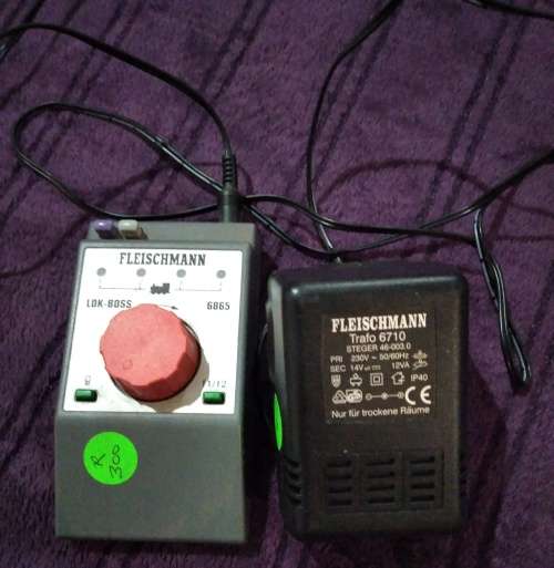 Fleischmannn Lok Boss Handheld Digital Conroller with Transformer - HO Scale