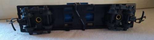 Tri-ang Shell Bogie Petrol Tanker - OO Scale