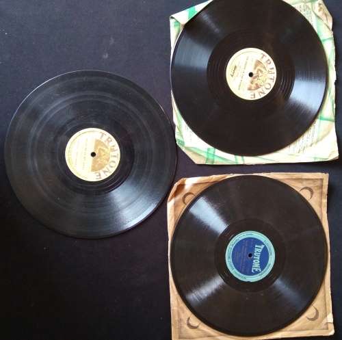 Lot of Three x 78 Grampohone Records - Trutone