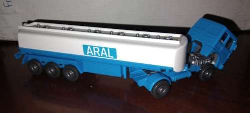 Wiking M.A.N. Tanker - Aral - 1/87 Scale