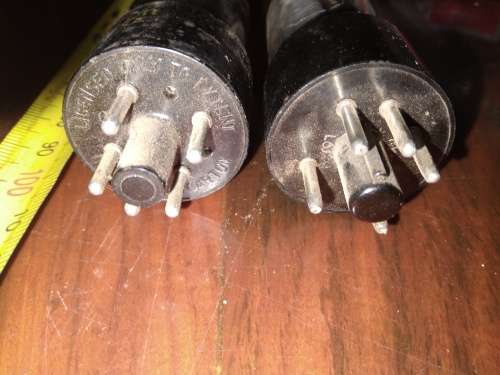 2 x Unknown 5 Pin Vacuum Valve / Tube for Amp