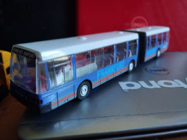 Maisto Citybus - Bendy Bus - Frankfurt Airport