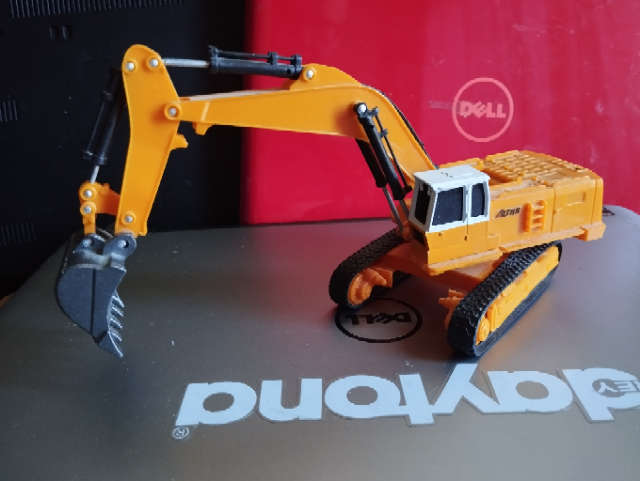 Set of 2 construction Vehicles - Excavator and Crane `ALTAS`