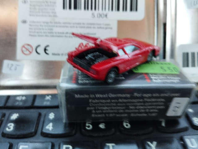 Herpa Ferrari Testerossa - 1/87 Scale