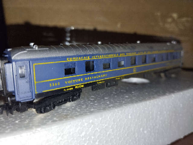 Lima CIWIL LITS Dining Coach - N