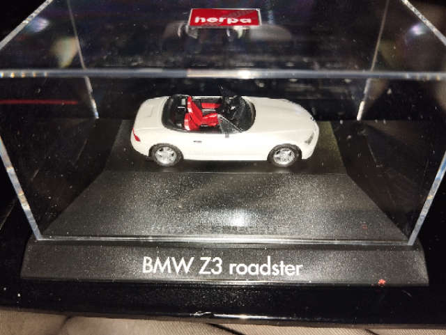 Herpa BMW Z3 Roadster- 1/87 Scale