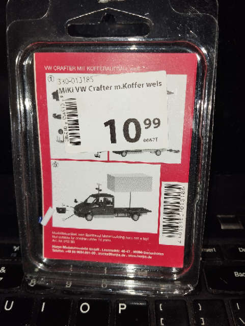 Herpa Volkswagen Crafter Assembly Kit - 1/87 Scale