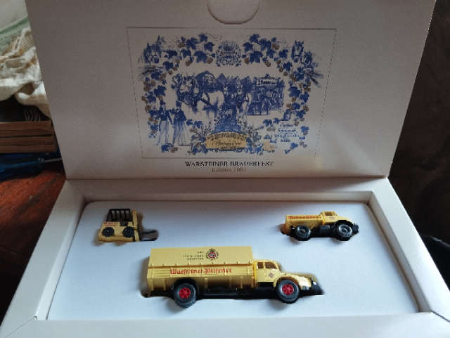 Wiking Collectors Set 3 Vehicles - Warsteiner Brauerfest 2001 - 1/87 Scale