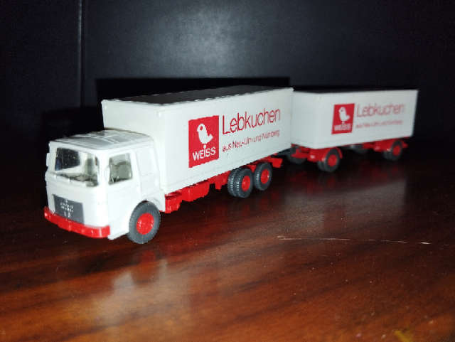 Wiking M.A.N. Truck & Trailer - Lebkuchen  - 1/87 Scale