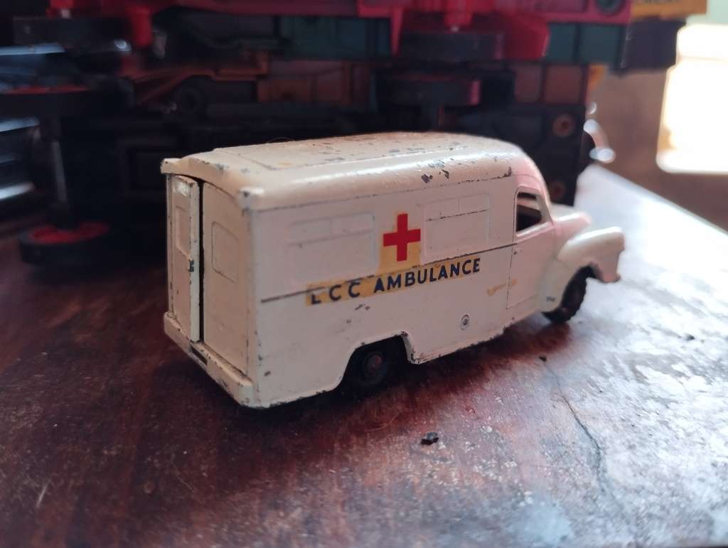 Lesney Lomas Ambulance - No 16 Regular Wheels