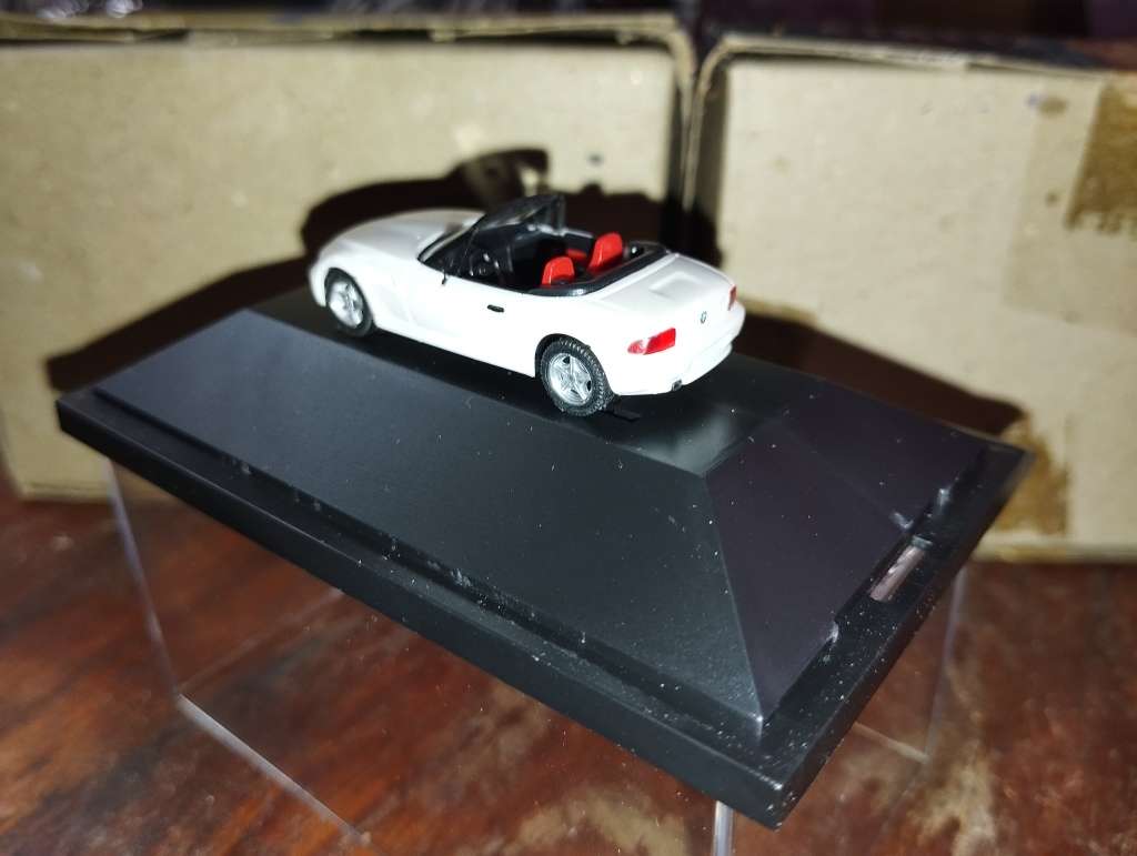 Herpa BMW Z3 Roadster- 1/87 Scale