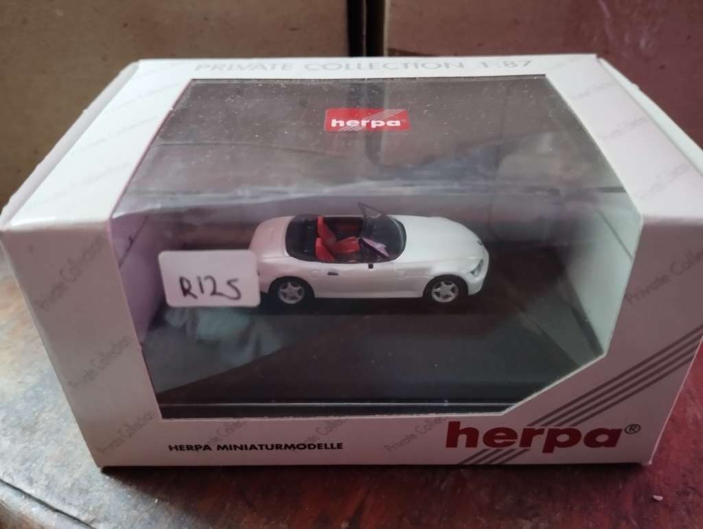 Herpa BMW Z3 Roadster- 1/87 Scale