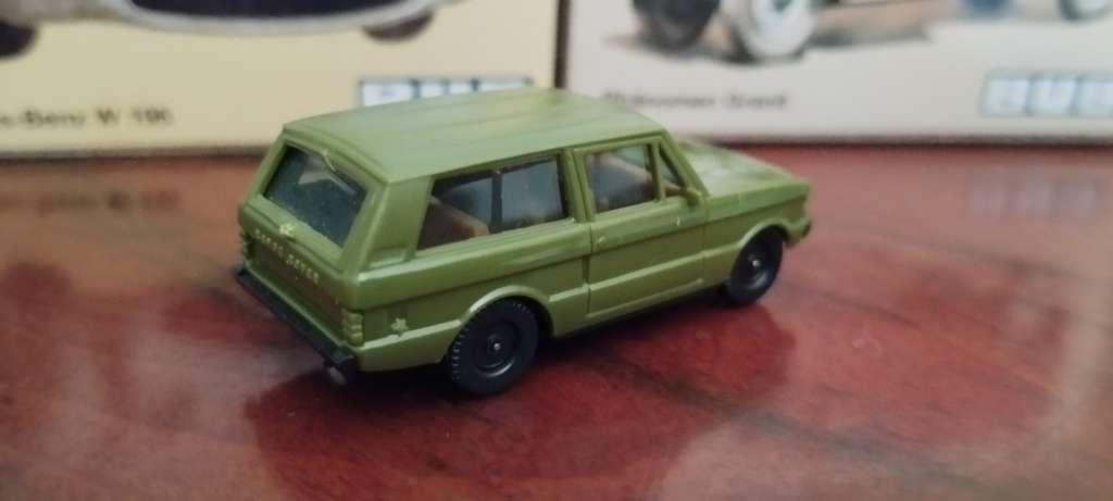 Herpa Range Rover - 1/87 Scale