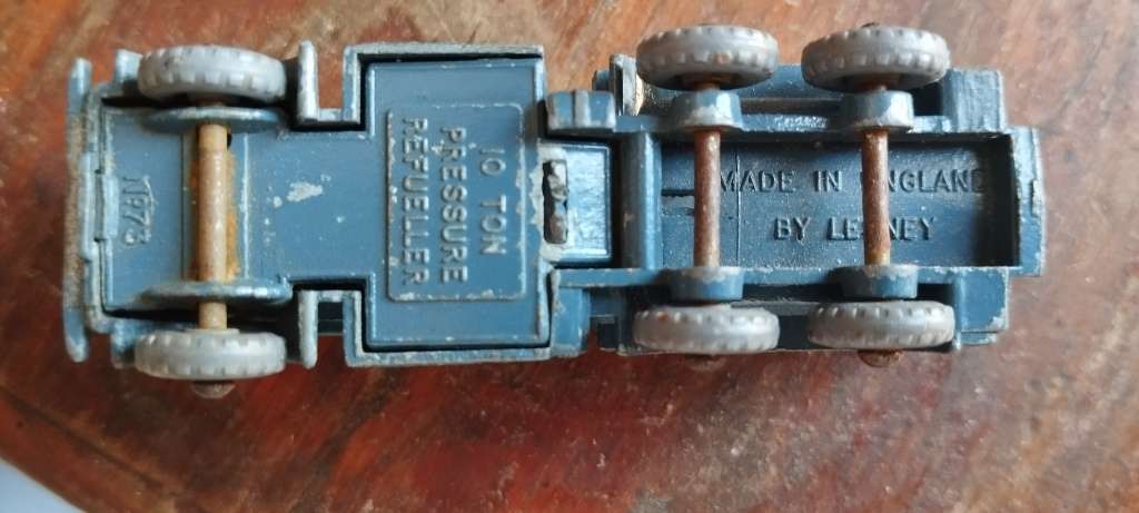 Vintage Matchbox 10 Ton Pressure Refueller - Regular Wheels