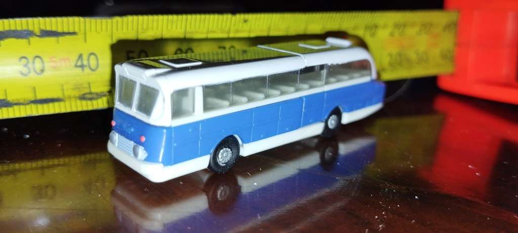 Ikarus 66 Touring Bus - N Gauge