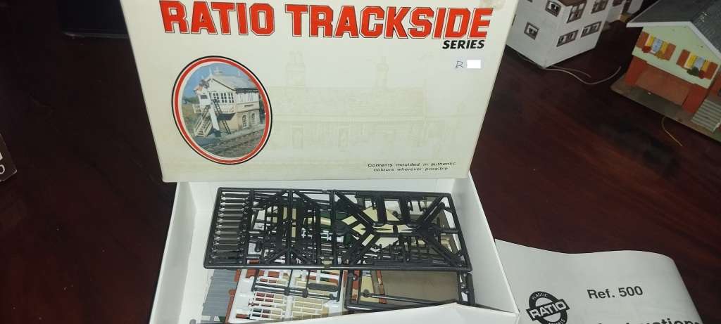 Ratio GWR Signal Box - OO Scale