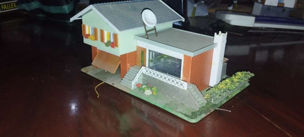 Faller House with Garage B-215 - Includes Lighting - HO Scale