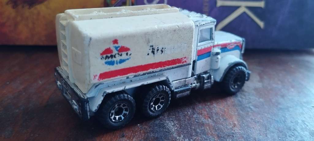 Matchbox Peterbilt Tanker Rig