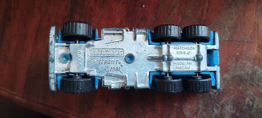 Matchbox Peterbilt Rig
