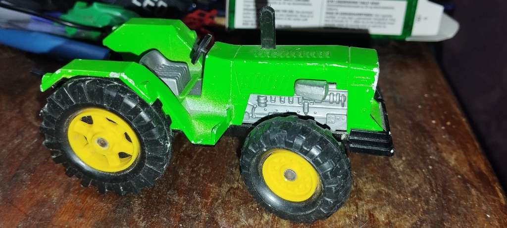 Majorette Tractor - 1/35 Scale
