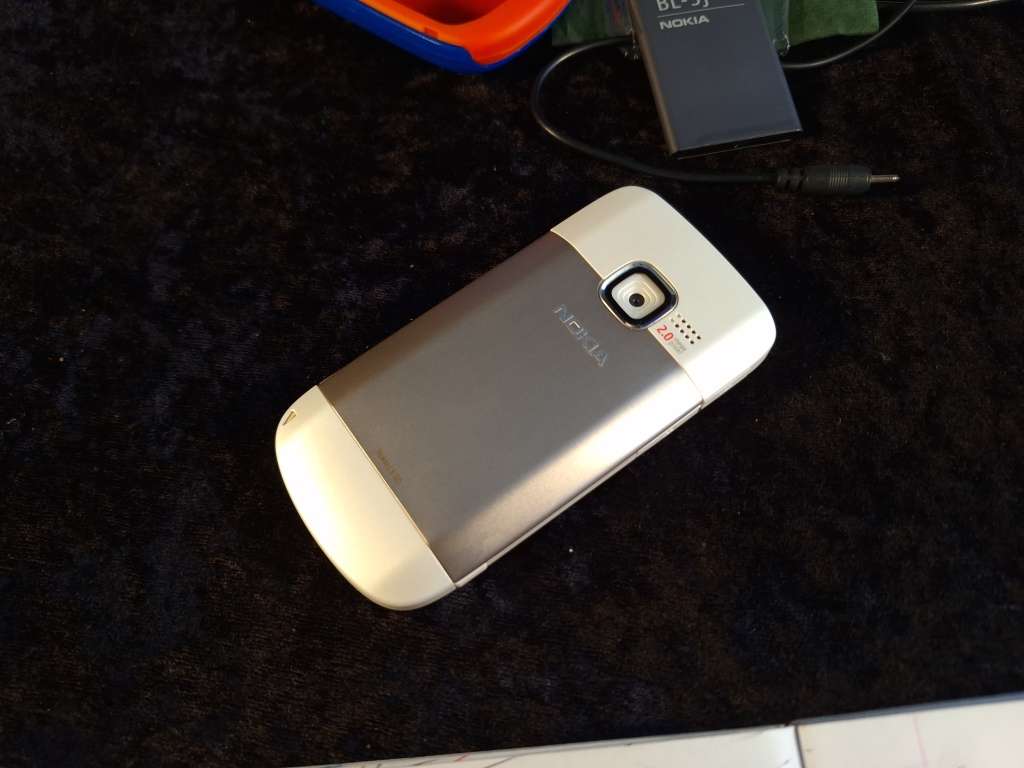 Old Nokia C3 Cell phone